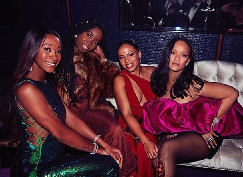 Rihanna’nın çılgın ve gizli partisi!