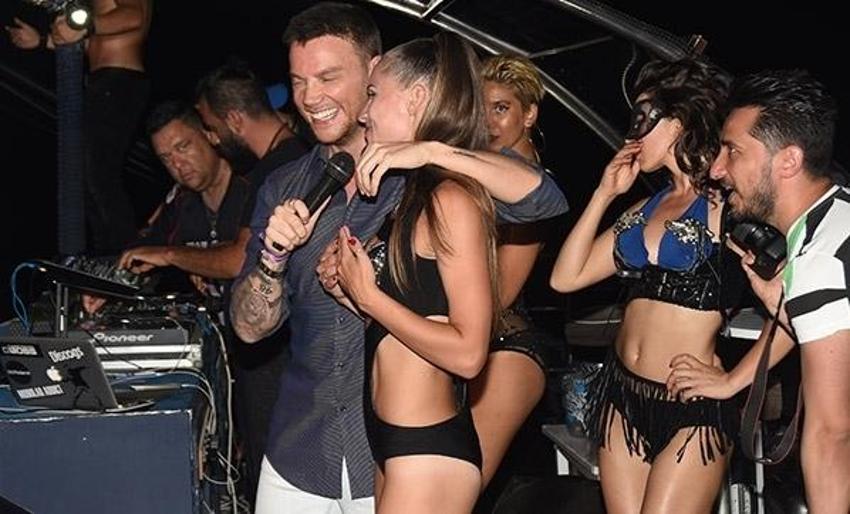 Sinan Akçıl'ın ilk konuğu eski aşkı Otilia!