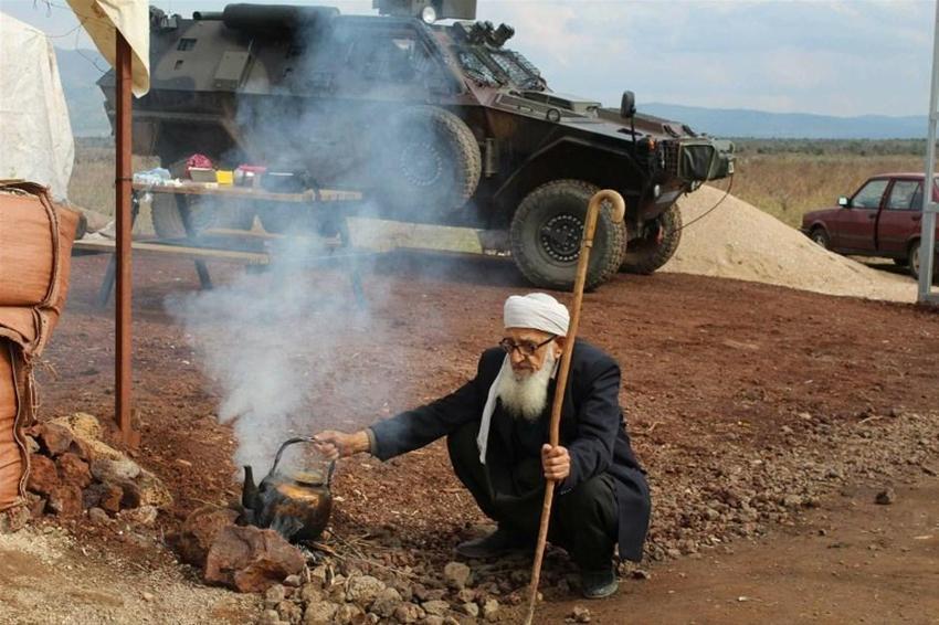 Muhammet Dede'den Mehmetçiğe çay servisi!