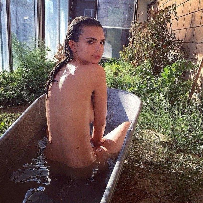 Emily Ratajkowski evlendi!