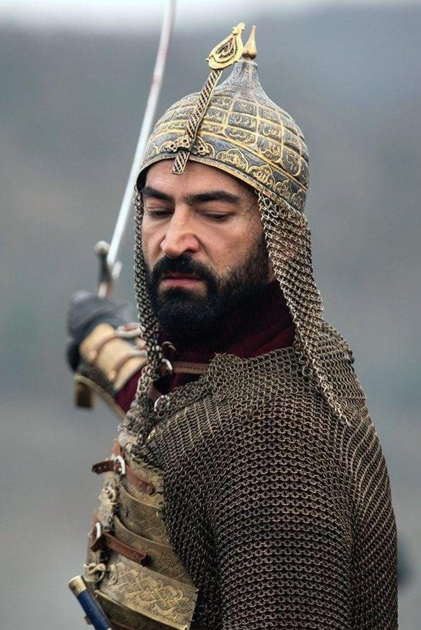 'Fatih' dizisinin kadrosu dudak uçuklattı!