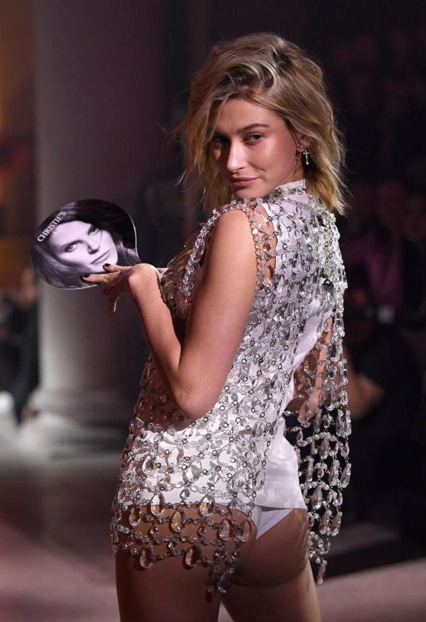 Hailey Baldwin, Türkiye kapağında!