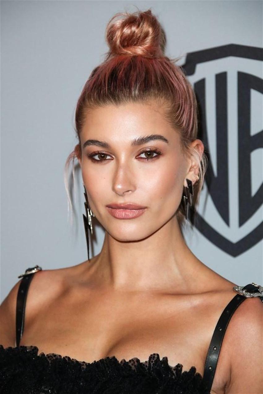 Hailey Baldwin, Türkiye kapağında!