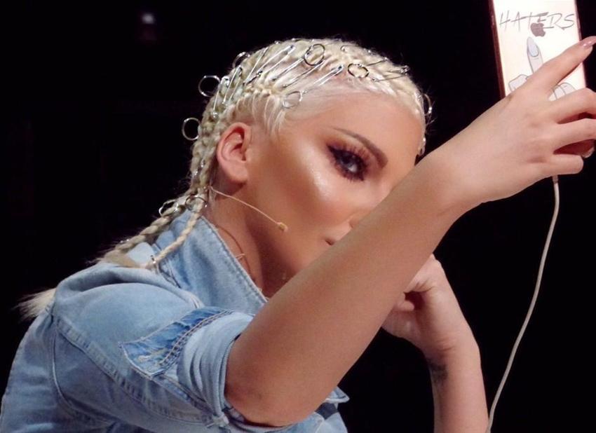Jelena Karleusa'dan yine olay paylaşım!