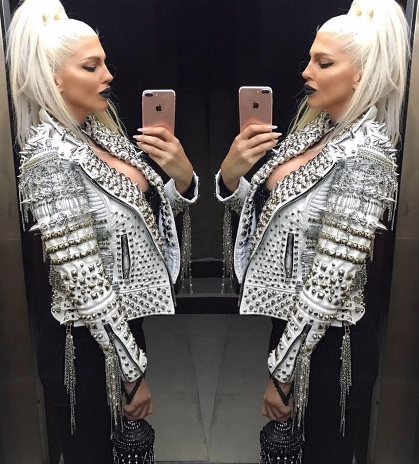 Jelena Karleusa'dan yine olay paylaşım!