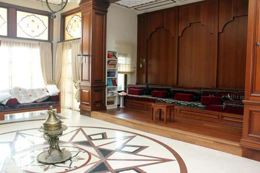 FETÖ elebaşı için yaptırılan malikânede gizli bölme ve altın arandı