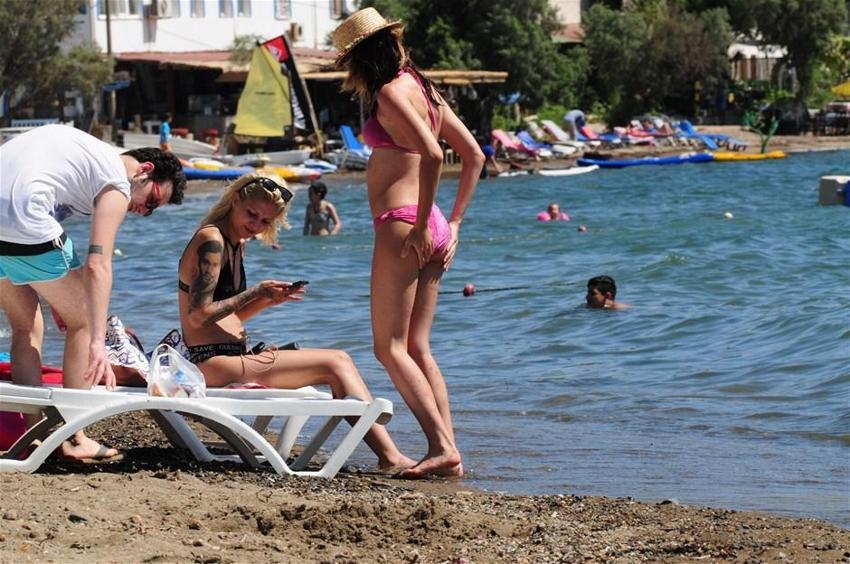 Eller yukarı!