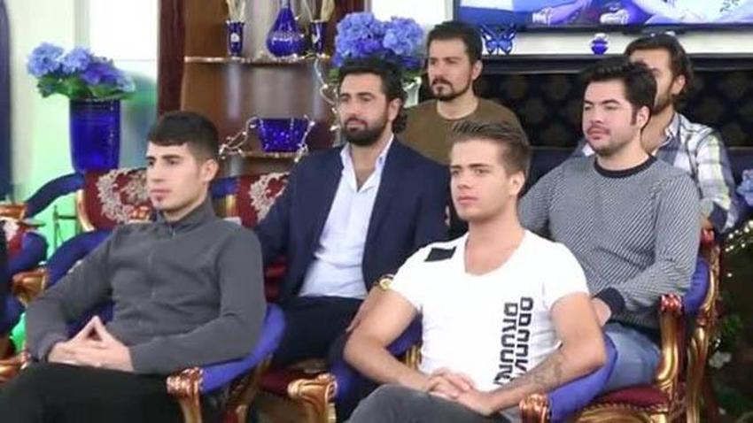 Başkası izlemeden ilişkiye giremiyorlar! Bacılar, cariyeler, motorlar...
