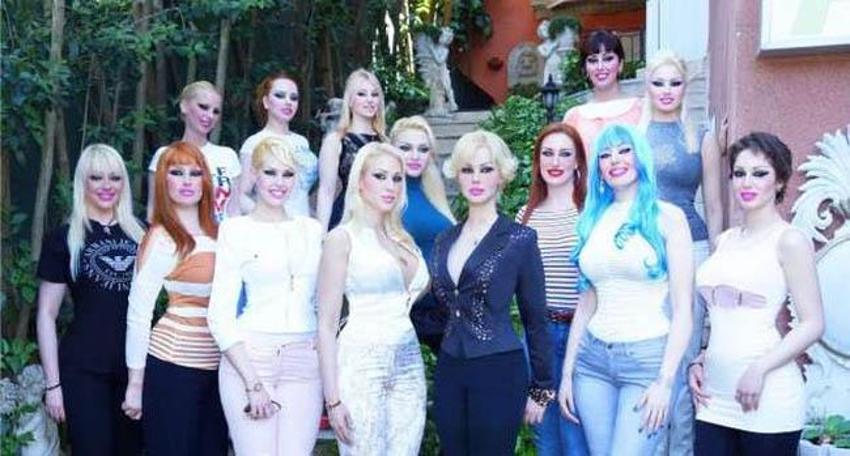 Başkası izlemeden ilişkiye giremiyorlar! Bacılar, cariyeler, motorlar...
