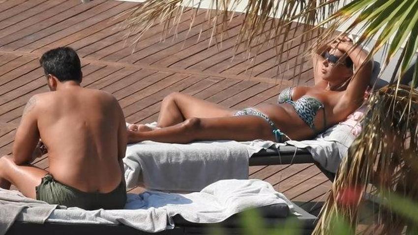 Asena ve Hasan Dere çifti Bodrum'da aşka geldi