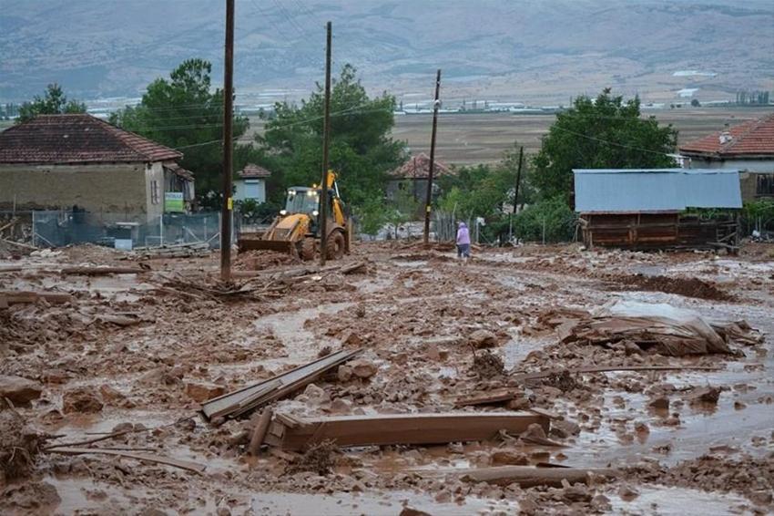 Elmalı'da ikinci sel! Hayvanlar telef oldu