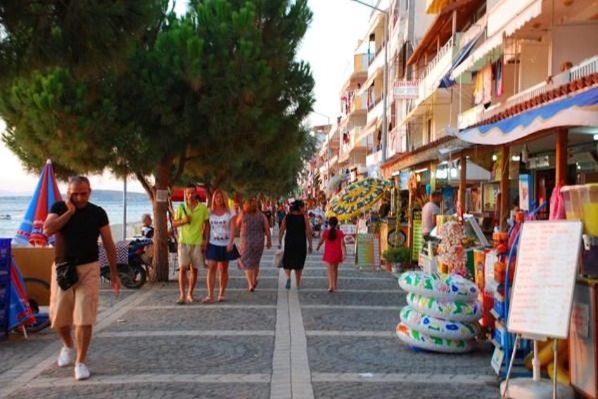 Avşa Adası'nda turist sayısı nüfusun 40 katını aştı