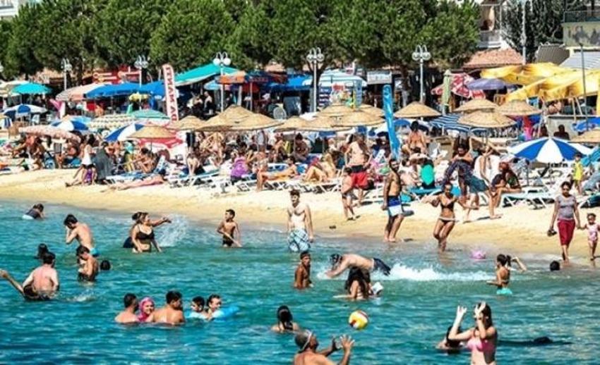 Avşa Adası'nda turist sayısı nüfusun 40 katını aştı
