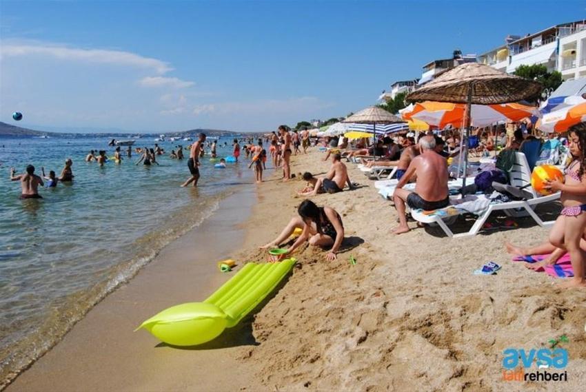 Avşa Adası'nda turist sayısı nüfusun 40 katını aştı