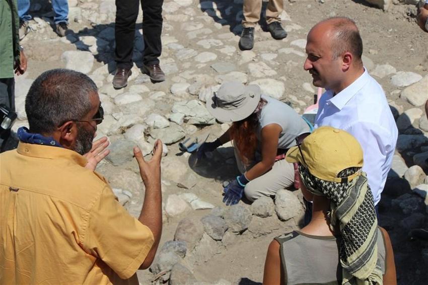 Amasya’da 2 bin 500 yıllık Pers sarayının sütunları bulundu