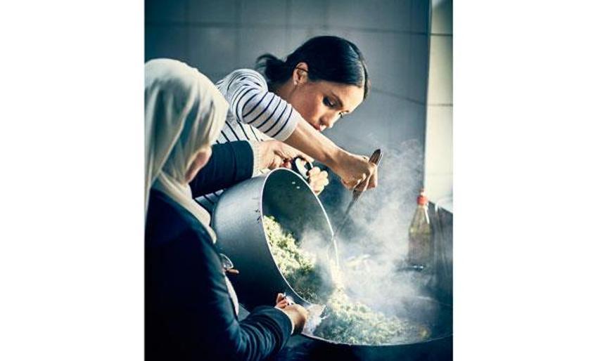 Meghan Markle Müslüman kadınlarla yemek yaptı