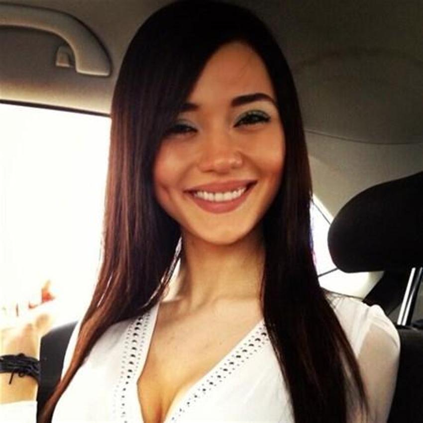 Cansu Taşkın ayna pozuyla yürek hoplattı