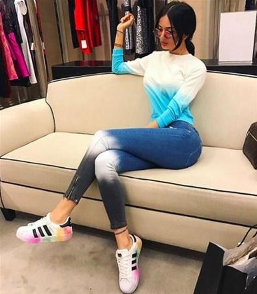 Cansu Taşkın ayna pozuyla yürek hoplattı