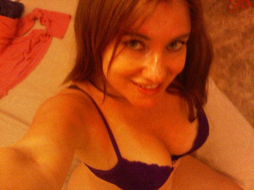 Hilal Cebeci'den tartışma yaratan klip