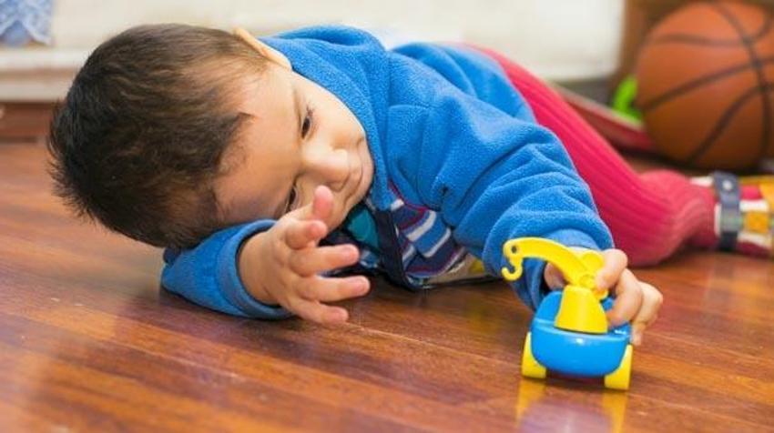 Çocukların eğitimi için doğru oyuncak nasıl seçilir?