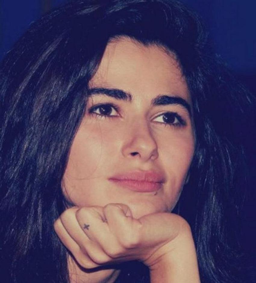 Estetik iddialarına 10 yıl önceki fotoğraflarıyla yanıt verdi