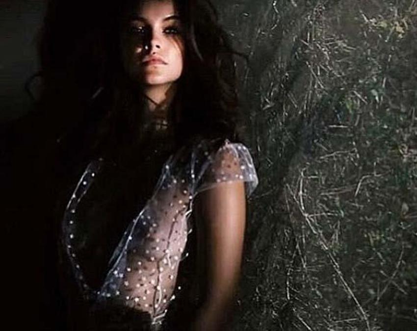 Barbara Palvin cesaretini konuşturdu