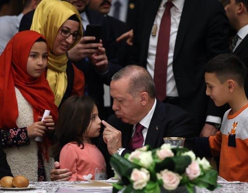 Beştepe'ye gelmişti! Cumhurbaşkanı Erdoğan fena yakaladı
