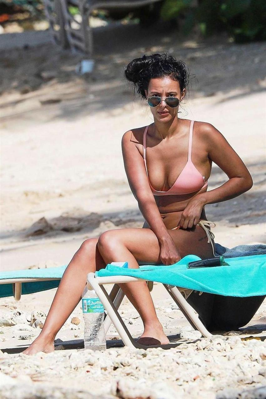 Maya Jama, Barbados tatilinde