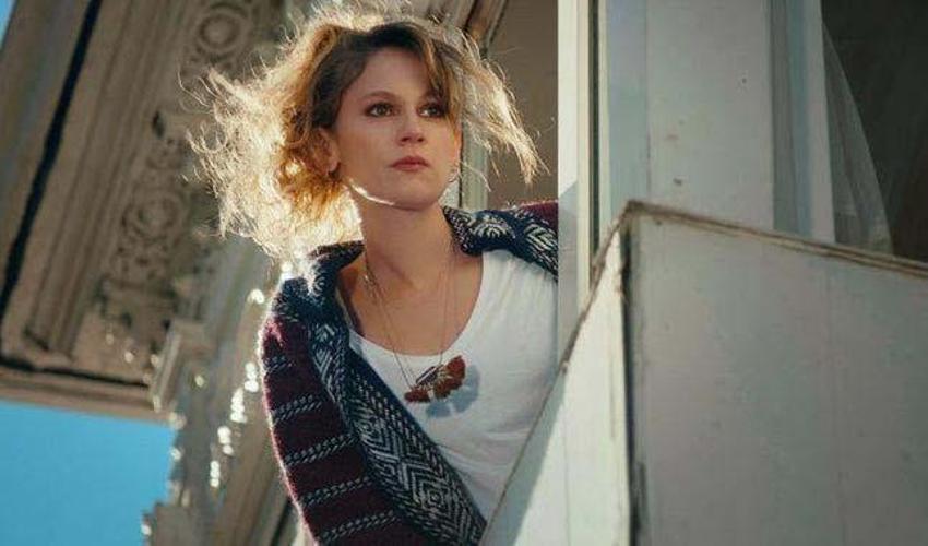 Ünlü oyuncu, o soruya yanıt vermedi...