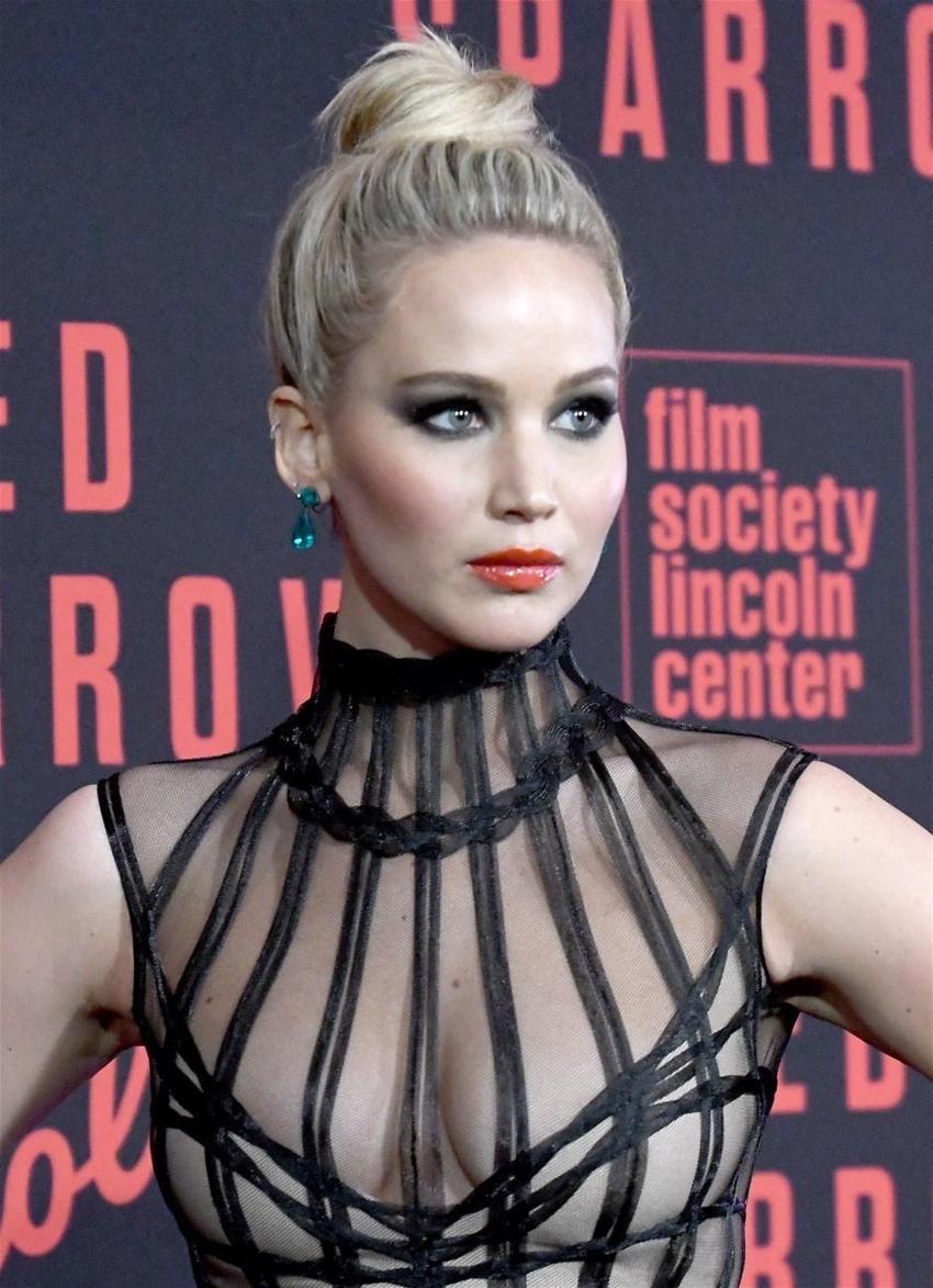 "Jennifer Lawrence'la İlişkiye Girdim" diyen yapımcı Harvey Weinstein, aktrise tecavüz etti