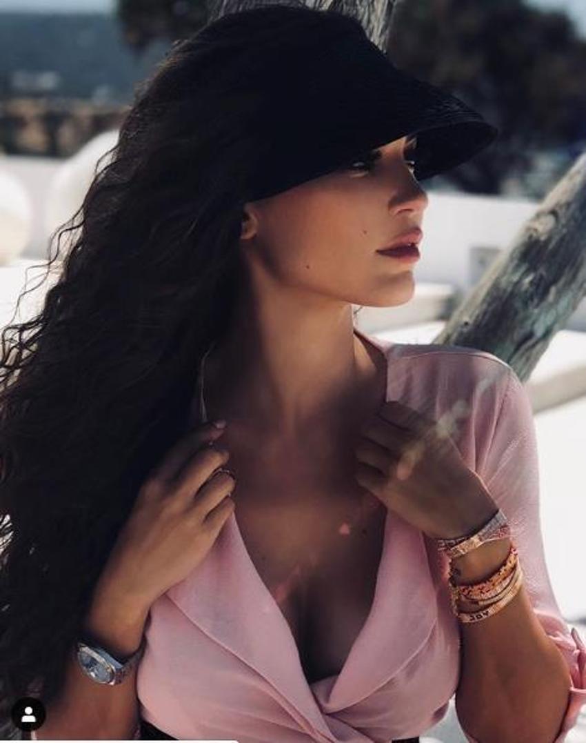 Yolanthe Cabau'dan olay paylaşım