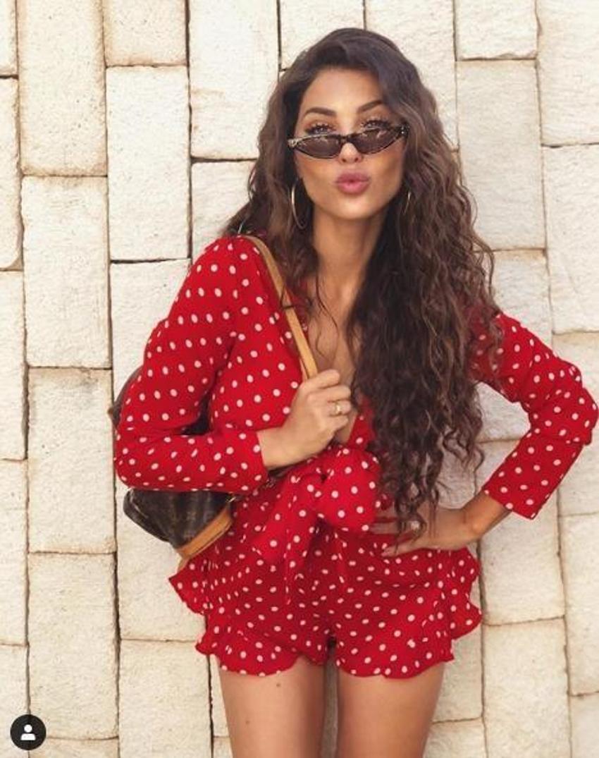 Yolanthe Cabau'dan olay paylaşım