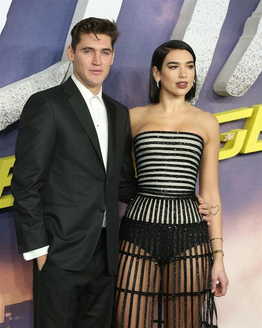 Tüm gözler Dua Lipa'da!