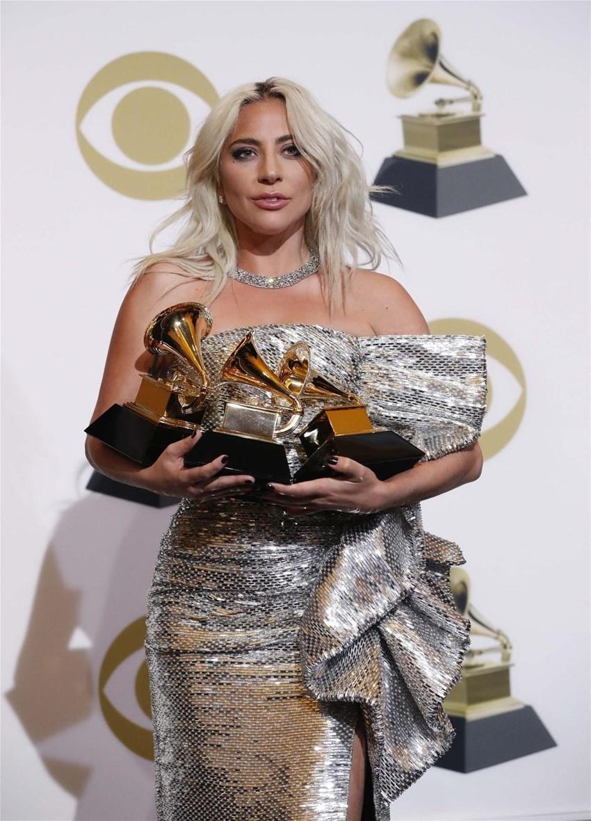 61. Grammy Ödülleri'nin sahipleri belli oldu! Lady Gaga şaşırttı
