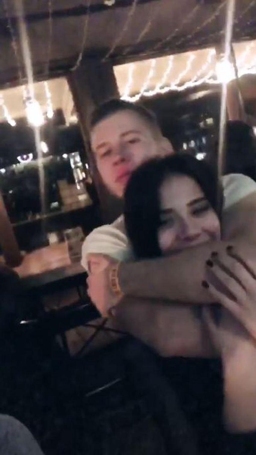 Merve Taşkın dudak dudağa...