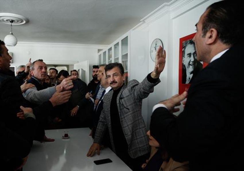CHP ilçe başkanlığında gerginlik!