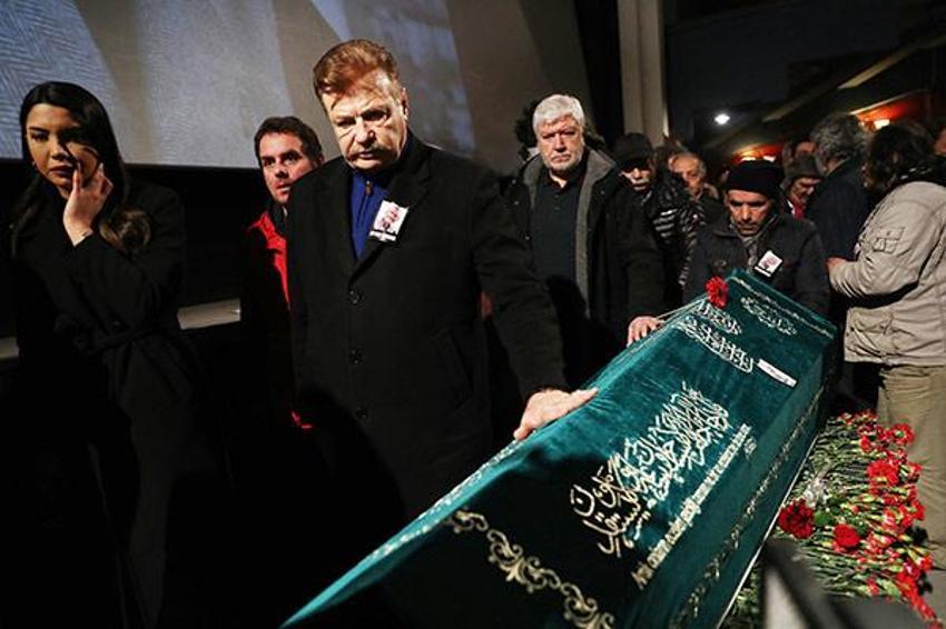 Usta sanatçı Aytaç Arman'a veda: Üzülerek gitti!