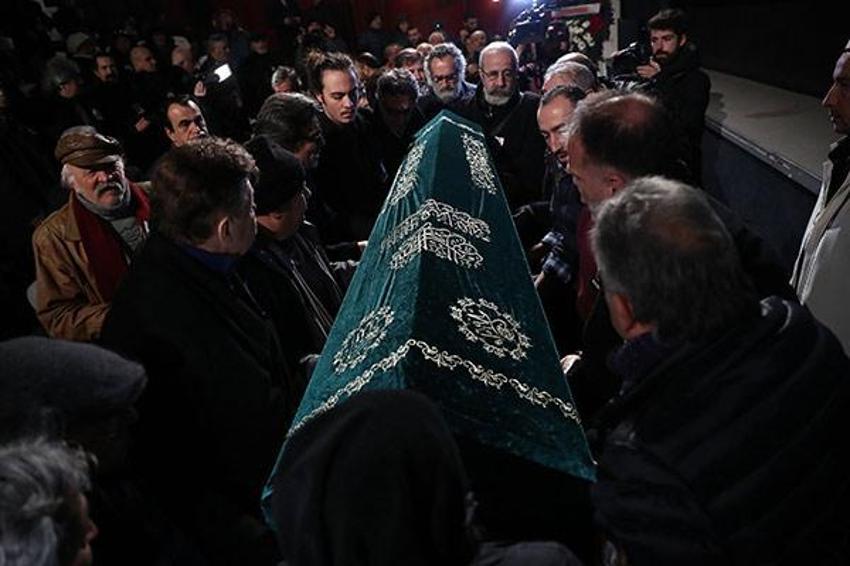 Usta sanatçı Aytaç Arman'a veda: Üzülerek gitti!