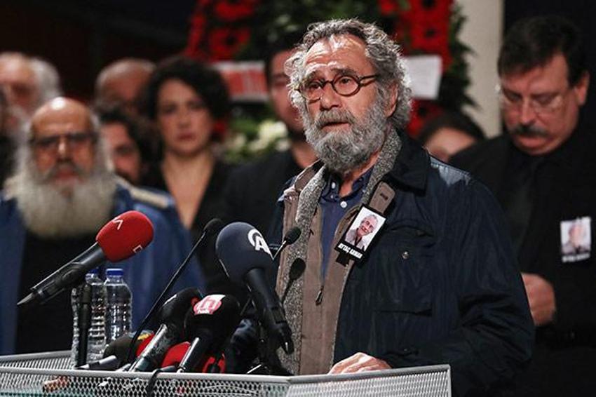 Usta sanatçı Aytaç Arman'a veda: Üzülerek gitti!