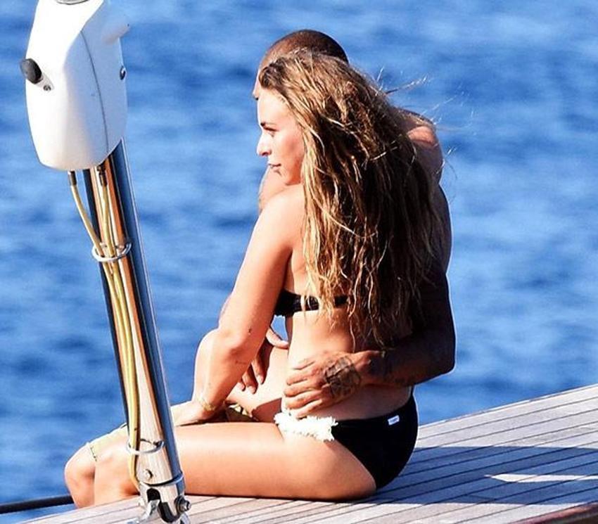 Yasak aşk Bodrum'da başladı! Evi terk etti