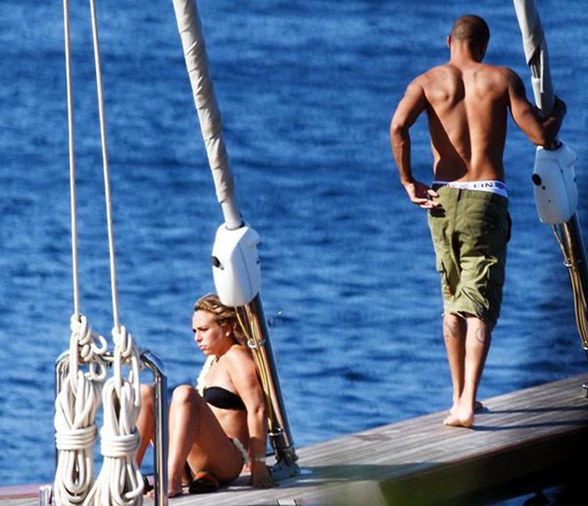 Yasak aşk Bodrum'da başladı! Evi terk etti