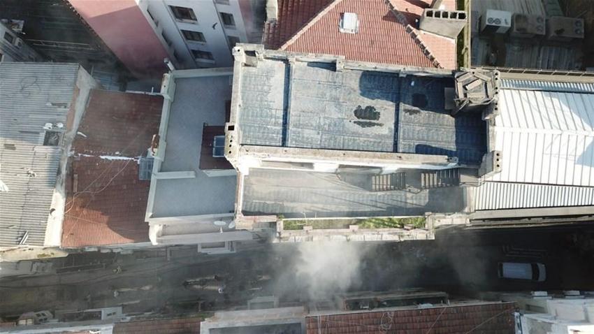 İstanbul'da büyük yangın! 4 kişi hayatını kaybetti