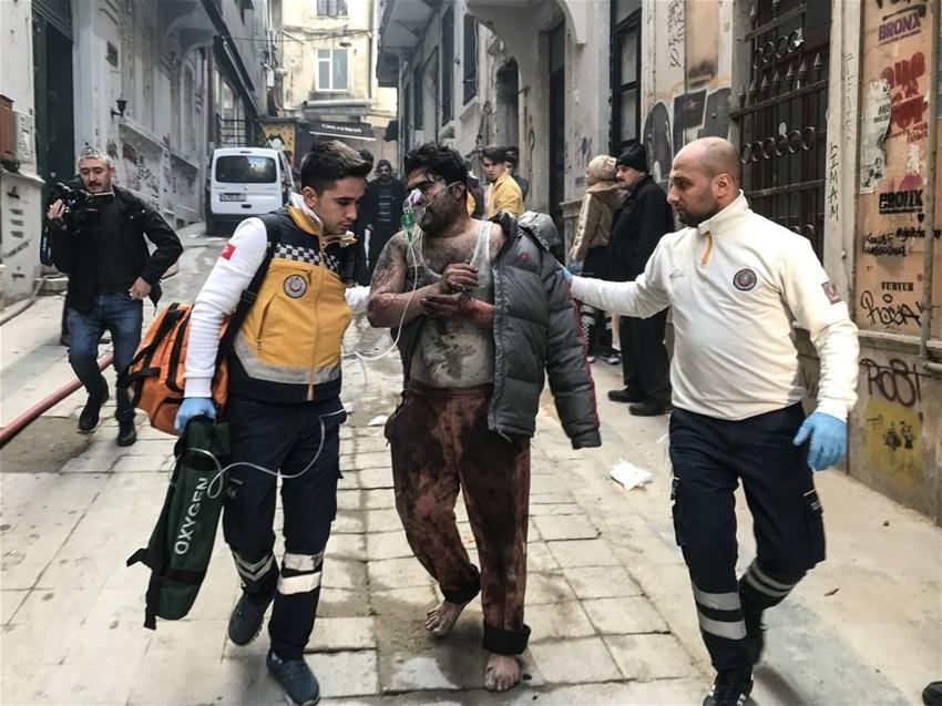 İstanbul'da büyük yangın! 4 kişi hayatını kaybetti