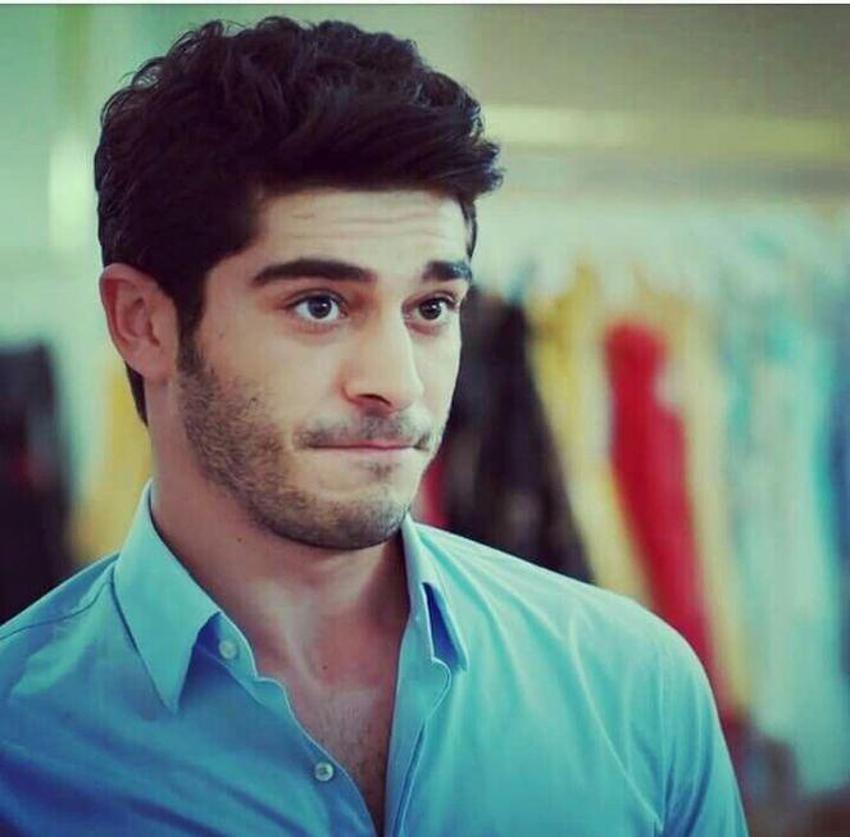 Hazal Kaya ve Burak Deniz arasında kriz!