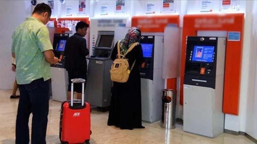 Bankada hesabı olanlar dikkat!! ATM'den para yatırma-çekme...