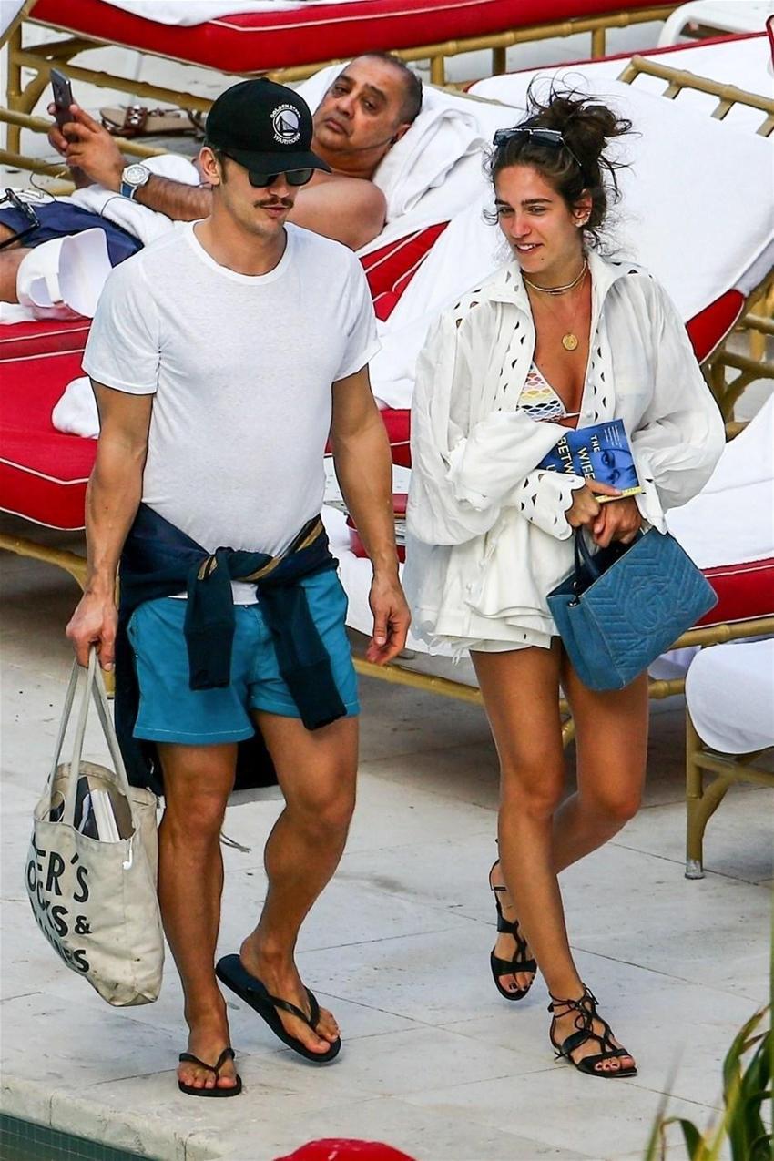 James Franco-Isabel Pakzad, Miami tatilinde