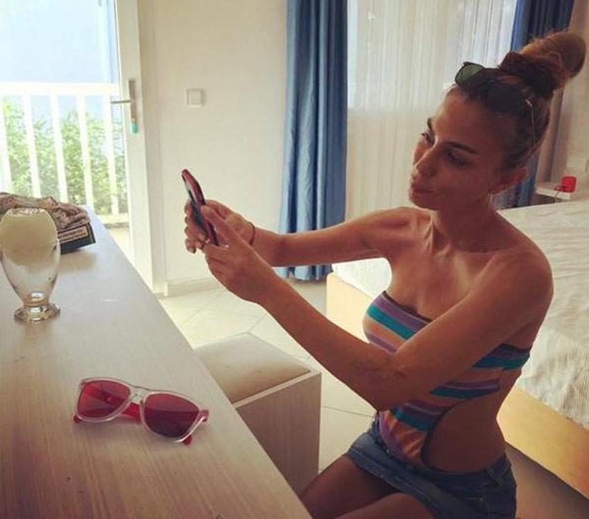 Leyla Bilginel: Otostop çektim! Parklarda yattım
