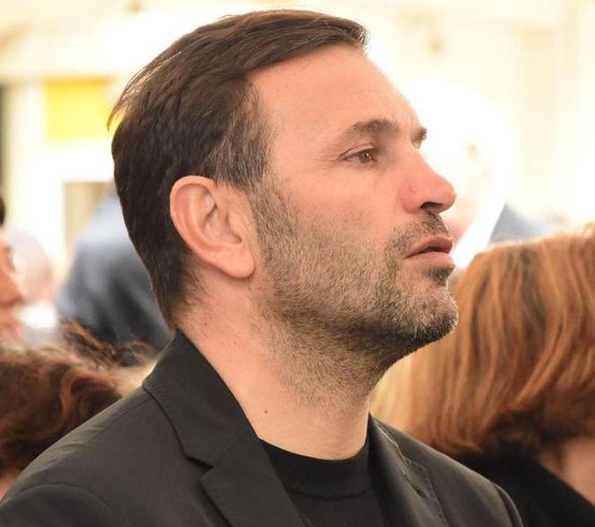 Ünlüler Zafer Çika'nın cenazesine akın etti