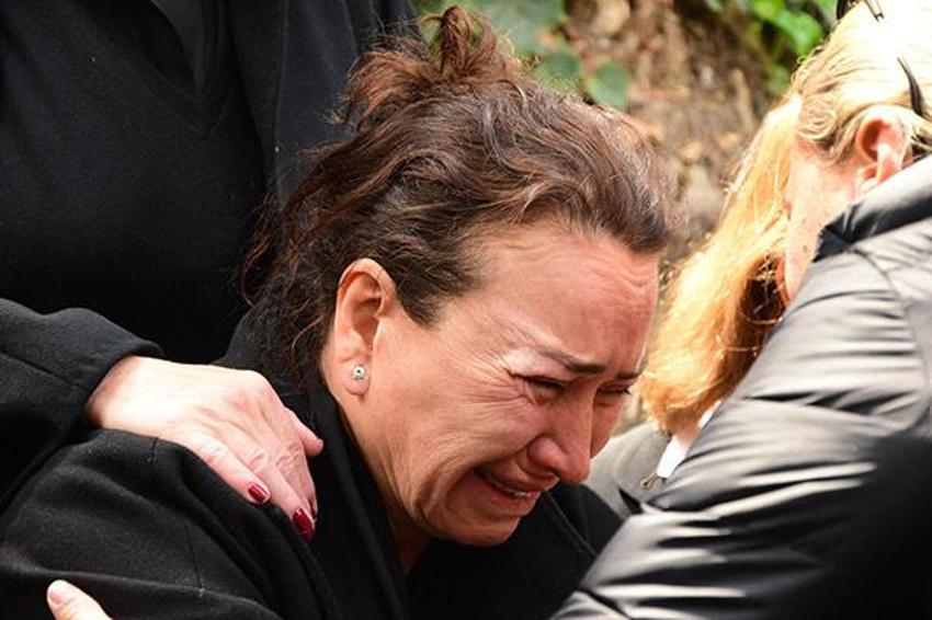 En acı veda! Zafer Çika son yolculuğuna uğurlandı
