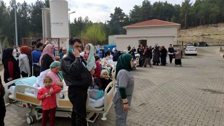 Denizli'de şiddetli deprem! Art arda artçı sarsıntılar...